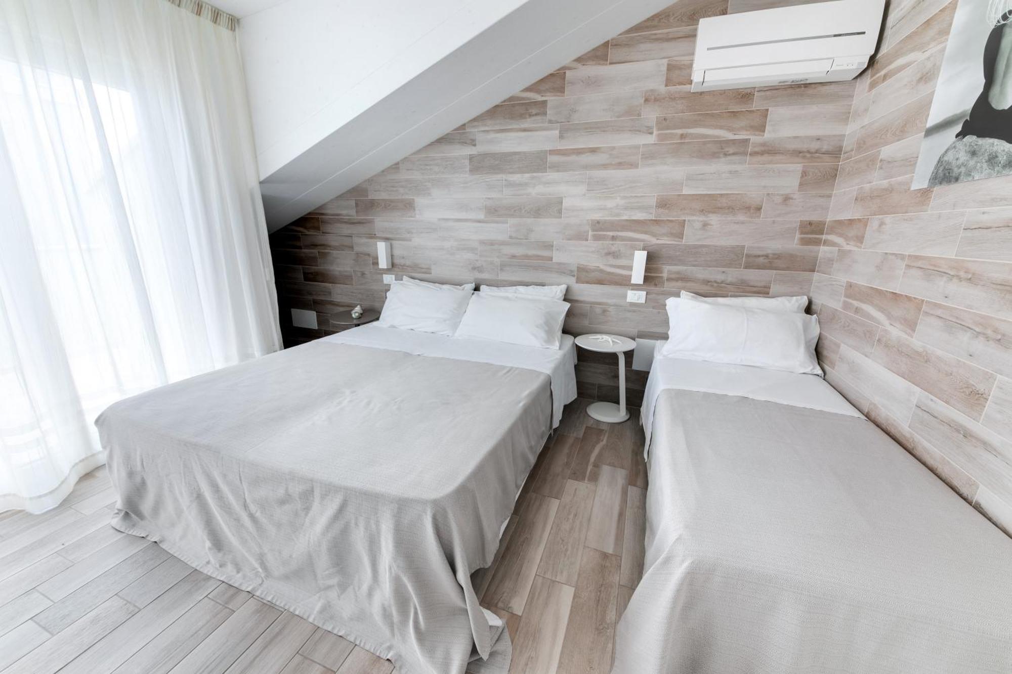 Residence Diffuso Arcobaleno Gabicce Mare Exterior photo