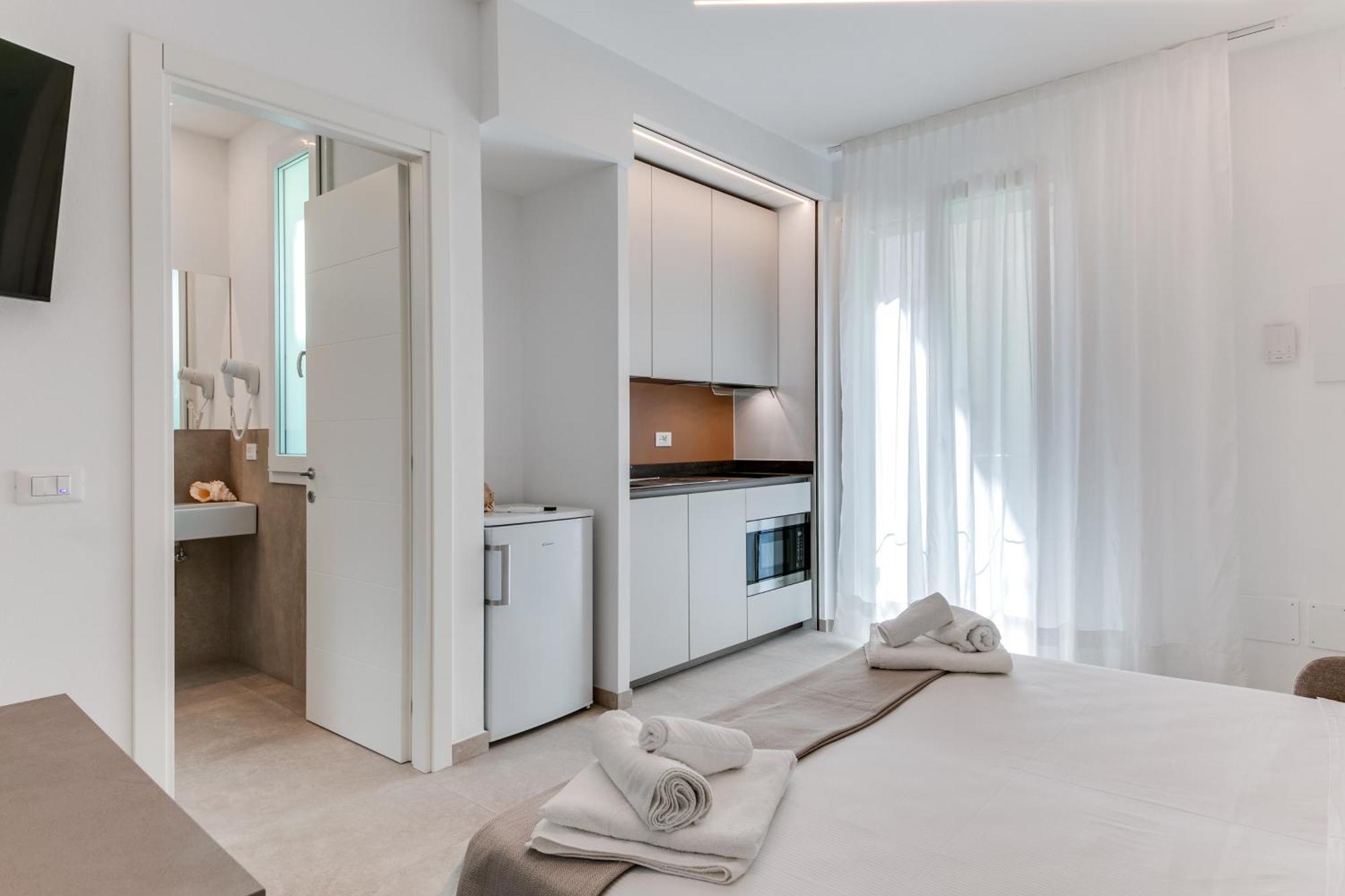 Residence Diffuso Arcobaleno Gabicce Mare Exterior photo