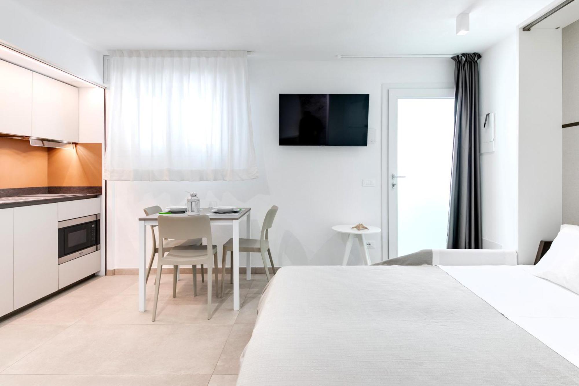 Residence Diffuso Arcobaleno Gabicce Mare Exterior photo